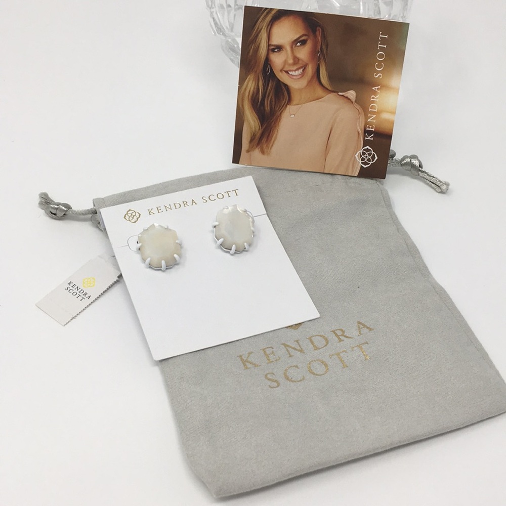 Kendra Scott Morgan White Earrings NWT